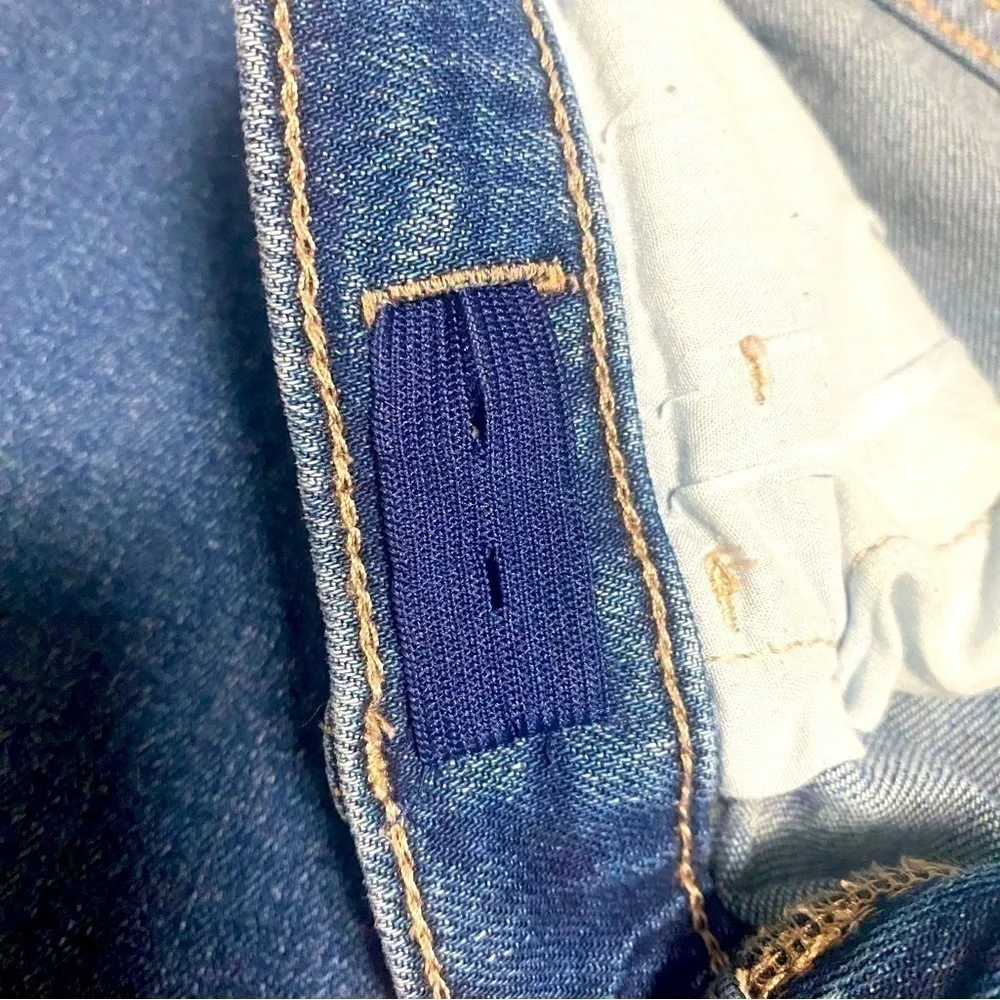 Old Navy High Rise Flare Built in Touch Adjustable Waist Jeans size 14